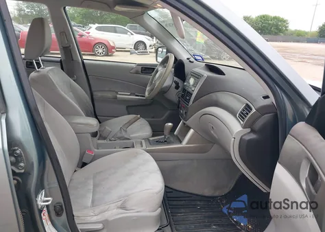 2009 Subaru Forester 2.5X из США, поврежденный, VIN JF2SH61619H747730